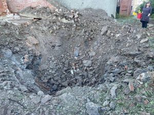 Последствия утреннего удара по микрорайону Химик