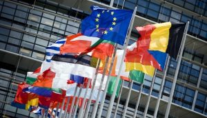 Майже всі країни ЄС погодилися надати Україні ще €5 млрд. Проти цього виступила лише Угорщина — Euractiv