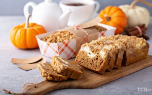 Гарбузовий хліб із вершковим сиром: цікавий осінній рецепт