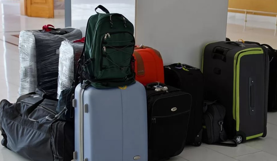 З сьогоднішнього дня чоловіки можуть виїжджати у закордонні відрядження. Для цього потрібна застава