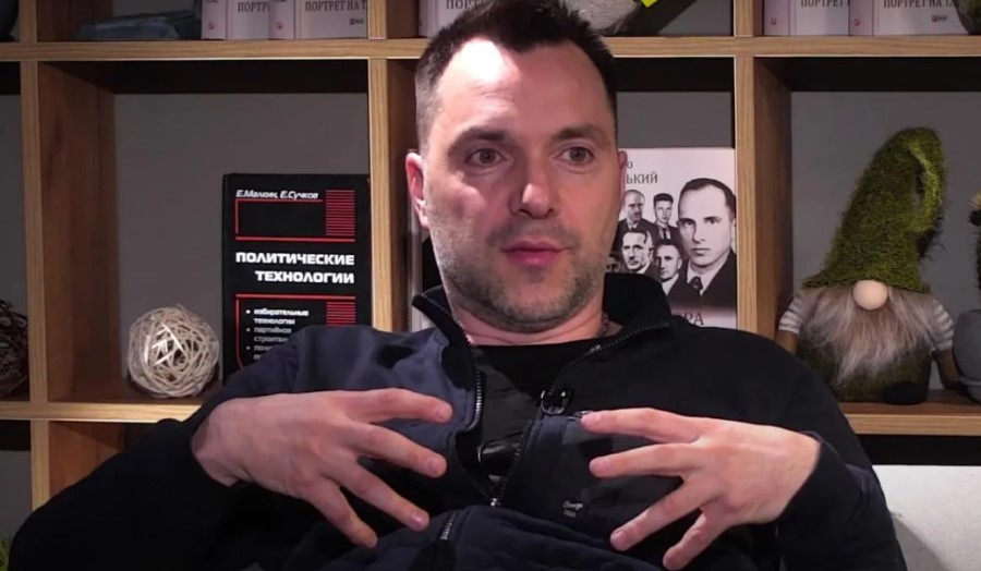 На Херсонщині втрати окупантів можна рахувати камазами – Арестович