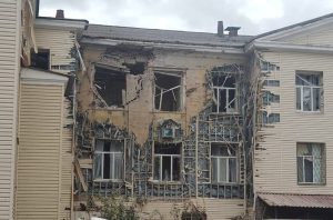 Лікарня у Бахмуті потрапила під російський обстріл