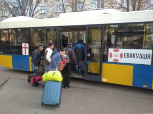 Слов’янці продовжують виїжджати до більш безпечних областей України