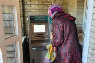 У визволеному Святогірську запрацював перший банкомат