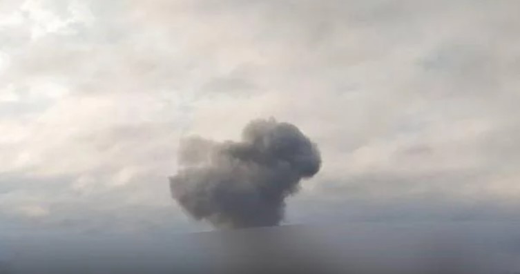 Росія з ранку атакувала низку міст України: куди “прилетіло” (фото, відео)