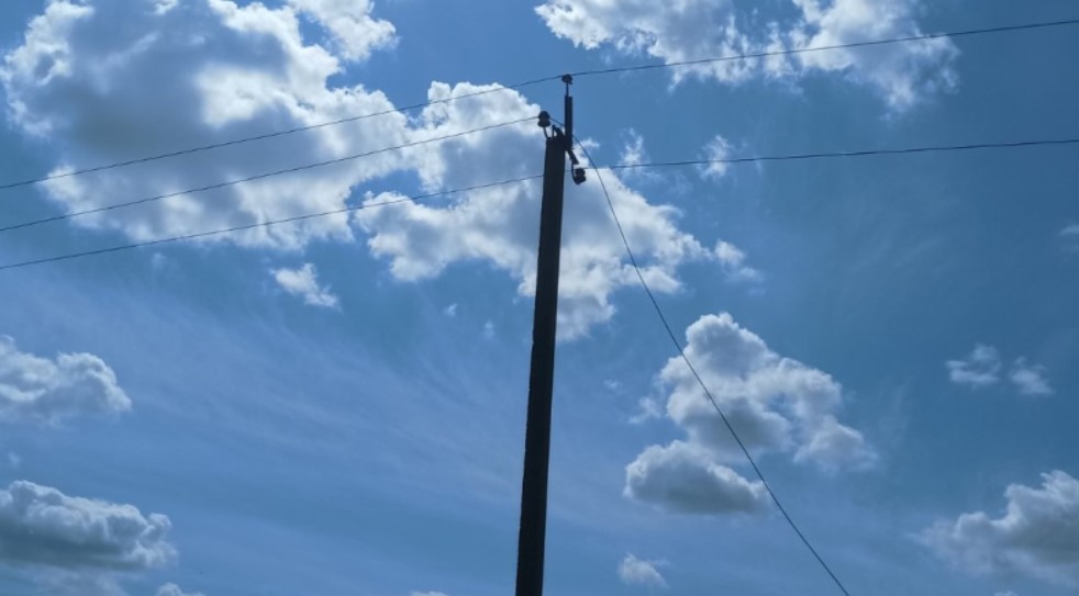 За добу відновлено електропостачання у 24 населених пунктах Донеччини, без світла залишаються 97