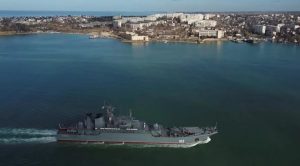 РФ тримає у трьох морях 17 кораблів і катерів з загальним залпом “Калібрів” 100 ракет