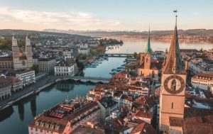 Пошук житла і виплати. До чого готуватися українцям, які переїхали до Швейцарії