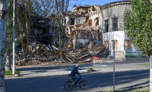 Фото наслідків російських ударів по Слов’янську