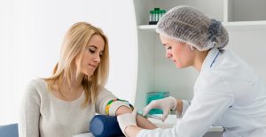 Рятуймо життя: чому варто здати кров просто зараз та як це зробити