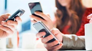 Чи можуть українці вимагати компенсацію через відсутність мобільного зв’язку: пояснення адвоката