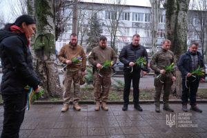 У Слов’янську вшанували пам’ять закатованих росіянами героїв України