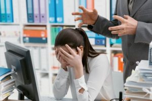 Рада дозволила роботодацям звільняти працівника, який цькує колег