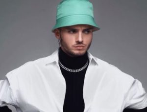 Участник Нацотбора на Евровидение-2023 со скандалом ушел из проекта, “наехав” на Кароль и Джамалу