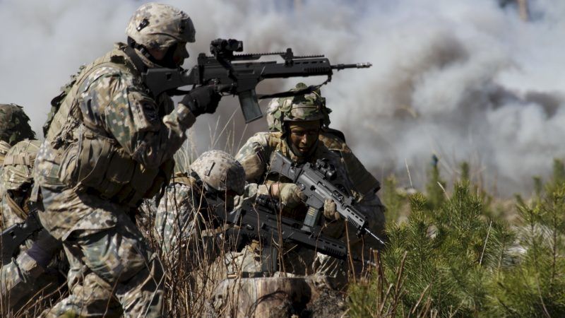 Интенсивные бои на Донбассе и попытки оккупантов удержаться на юге: карты боев на утро