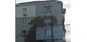 Яку загрозу може нести порив водопровідних труб у багатоповерхівці у Слов’янську для стін