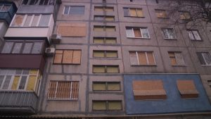 Сотня багатоповерхівок досі без теплопостачання. Як жителі Краматорська живуть без опалення