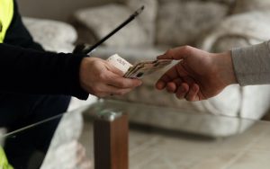 Повышение пенсий в 2023 году: в Минсоцполитики рассказали, как пересчитают выплаты