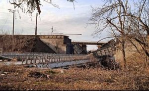 Підірвали міст у Бахмуті, який  перетинає дорогу на Слов’янськ