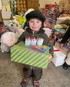 Патрульні Слов’янська привітали хлопчика у якого батько на фронті, а матері не стало