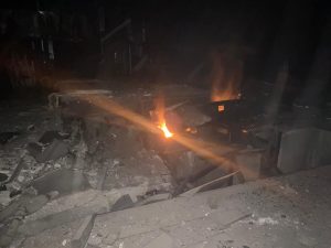 Близько півночі ворог обстріляв Краматорськ — поцілив у промислове підприємство