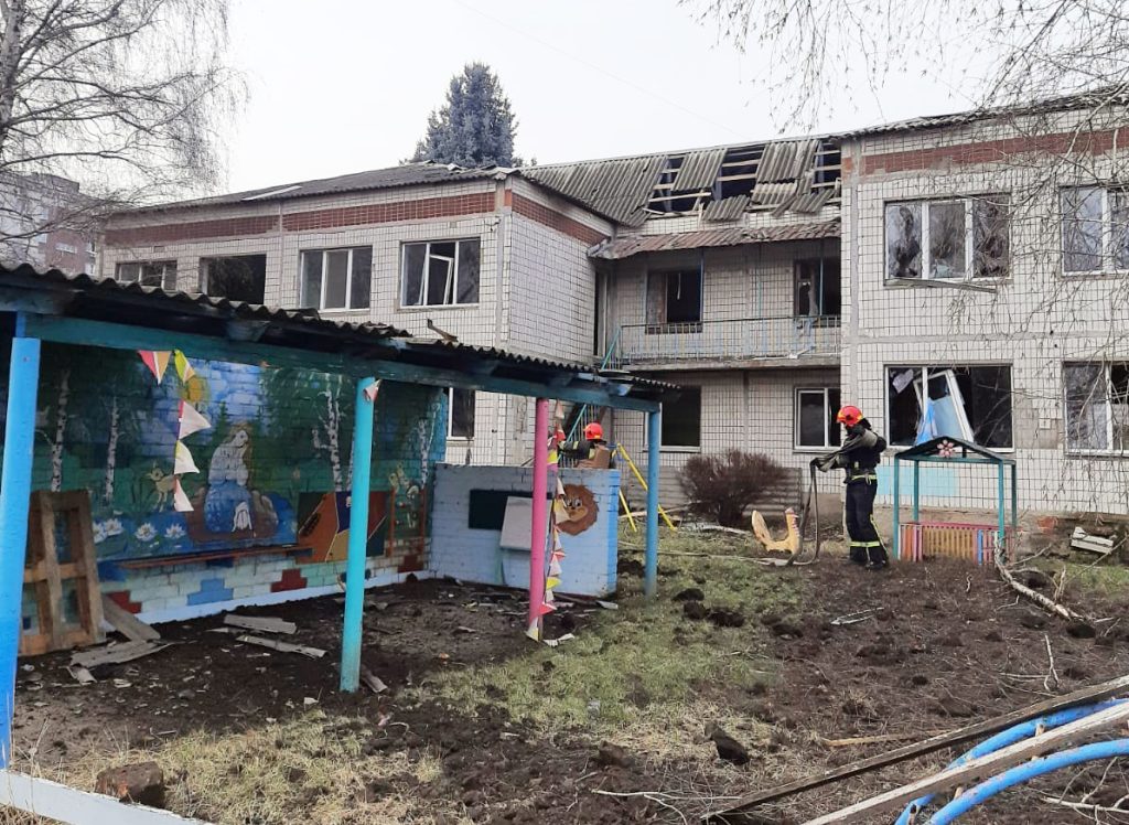 В Краматорську ракета впала поблизу дитсадка