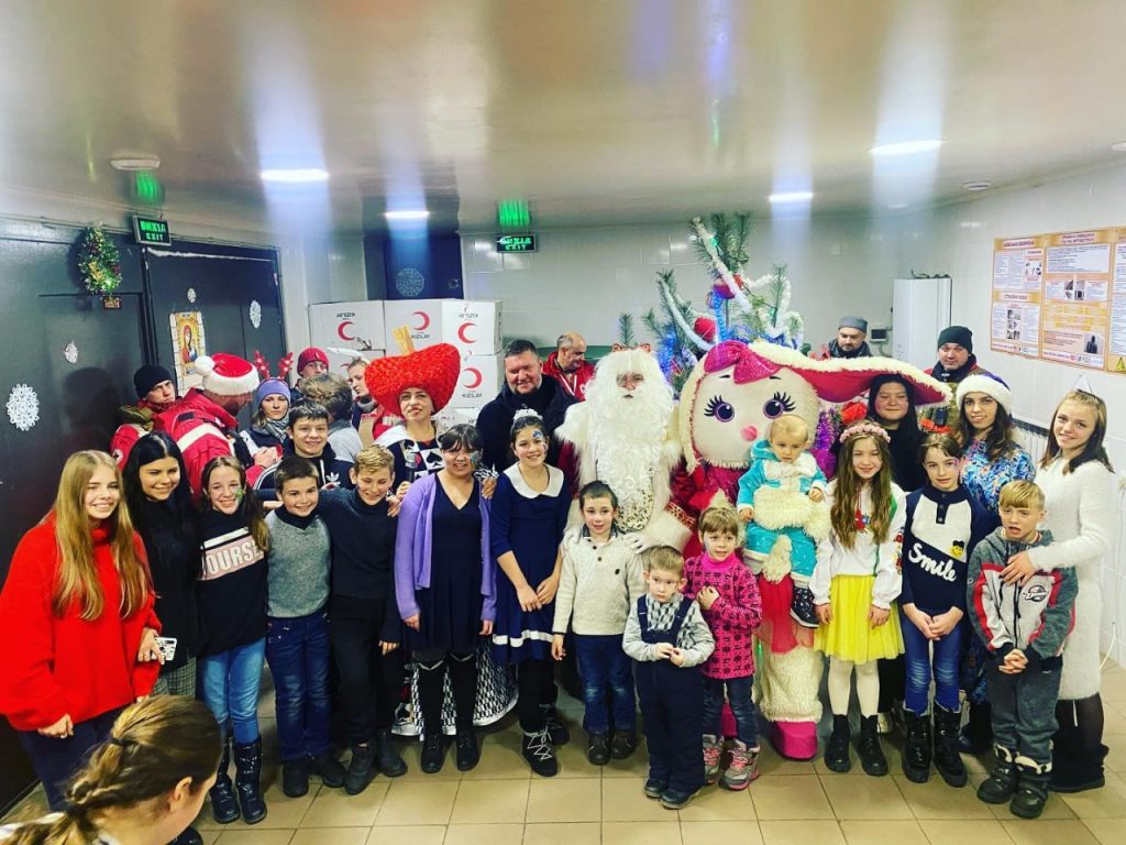 Дітям у Святогірську влаштували свято