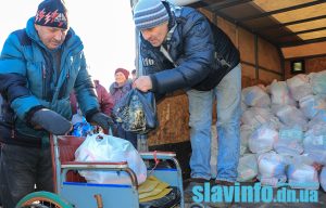Слов’янські благодійники передали допомогу жителям Ізюму