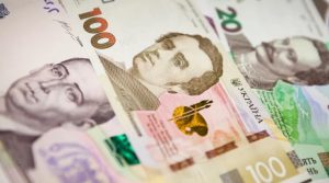 Грошова допомога під час війни: які державні та міжнародні виплати можуть отримати українці