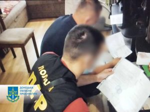 Знімали кошти з депозитів вкладників – судитимуть організовану групу банківських працівників