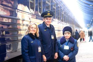 ПоїздЄднання 2023 вирушив з Ужгорода до Краматорська чітко за розкладом!