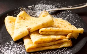 Ідеальні тонкі млинці на Масляну, які вийдуть з першого разу