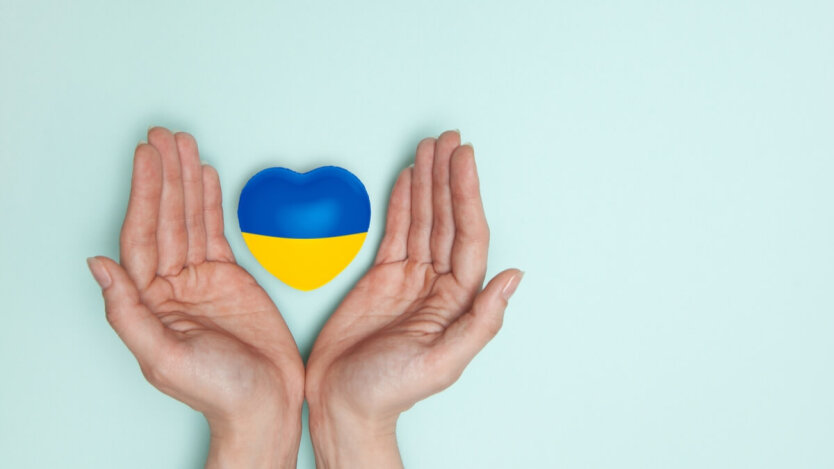 Украинцам выплатят от 2 до 3 тысяч гривен: кто и как может получить