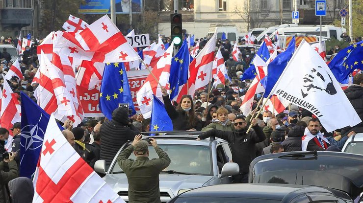 Українцям дозволили жити в Грузії без візи два роки