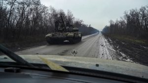 Бахмут стає більш ізольованим для маршрутів постачання ЗСУ — британська розвідка