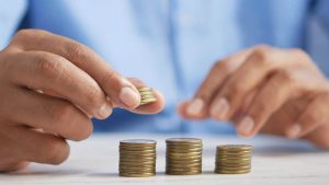 Частина українців має у 2023 році доплатити податки: кого це стосується