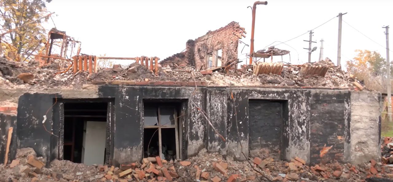 photo 5409311233011729733 y