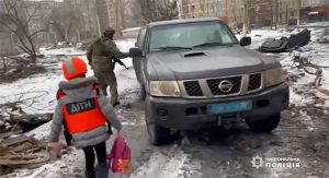 Поліцейські евакуювали з Вугледару родину з двома дітьми. Наразі в місті залишається ще одна дитина