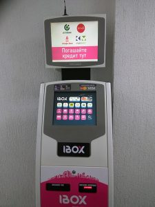 Нацбанк ліквідував IBOX Bank. Monobank просить поповнювати карти іншими способами