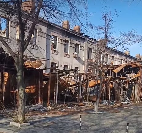 Безлюддя та руїни: так сьогодні виглядає центр Лиману