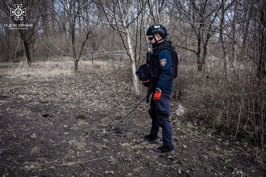 Протягом минулої доби піротехніки ДСНС обстежили понад 4,75 га території на наявність вибухонебезпечних предметів