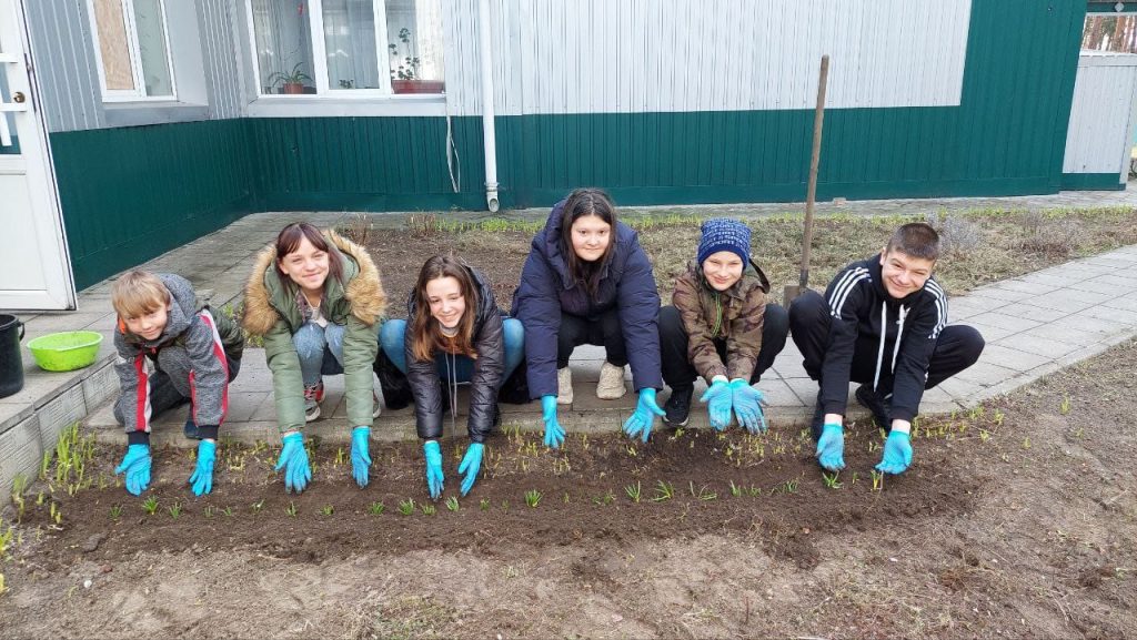 Діти Святогірської громади приєдналися до Міжнародного Дня Землі