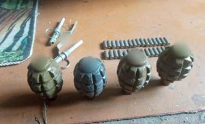 Житель Дружковки вооружился на кладбище