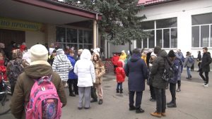 Школярі Слов’янська отримали подарунки від польських волонтерів