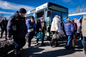 Зі Слов’янська до Києва. Безкоштовна евакуація та повна підтримка: що пропонують та куди звертатися