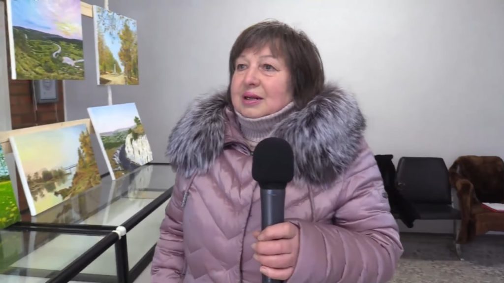 Ізюмська художниця відкрила виставку картин з краєвидами міста, щоб підтримати містян