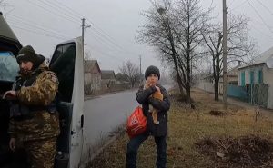 Евакуація дітей з Торського Лиманської громади: до фронту 10 км (відео)