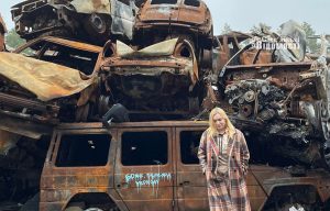 Повернулася, щоб допомагати: волонтерка зі Слов’янська опікується літніми людьми та тваринами у найвіддаленіших селах