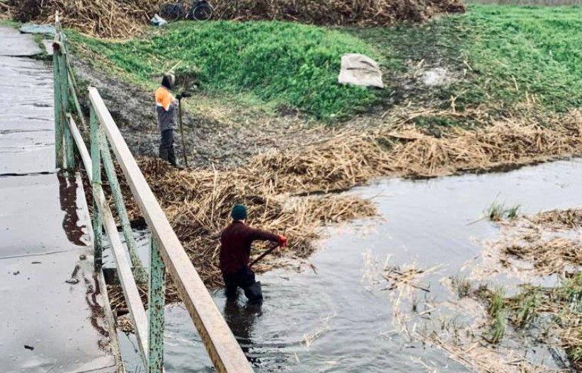 У Краматорську розчищають береги річки Бичок