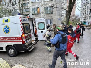 Обстріл Слов’янська: п’ятеро вбитих і 17 поранених, дитину везуть у лікарню, пошуки людей тривають